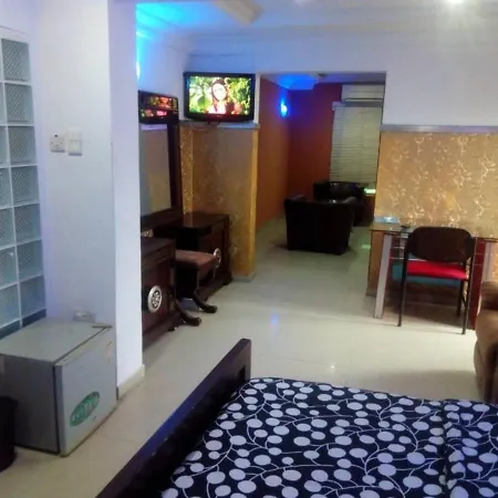 Theodawn Hotels @ Suite 29 Ikeja Exterior photo