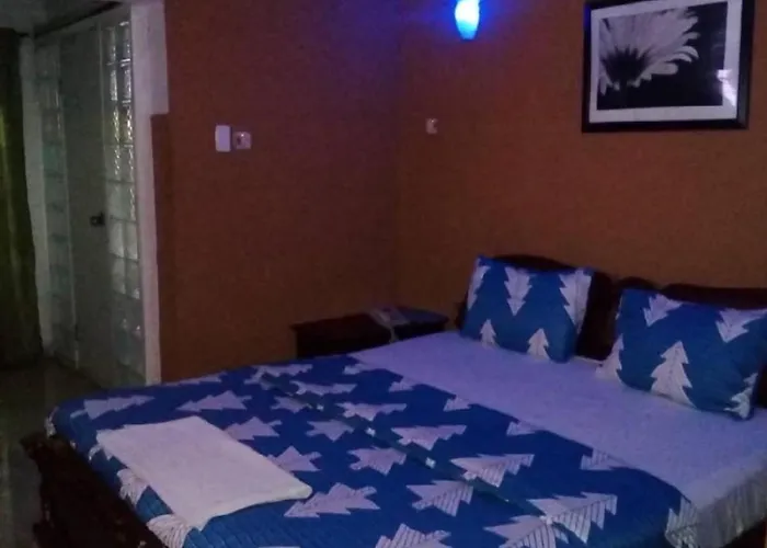 Theodawn Hotels @ Suite 29