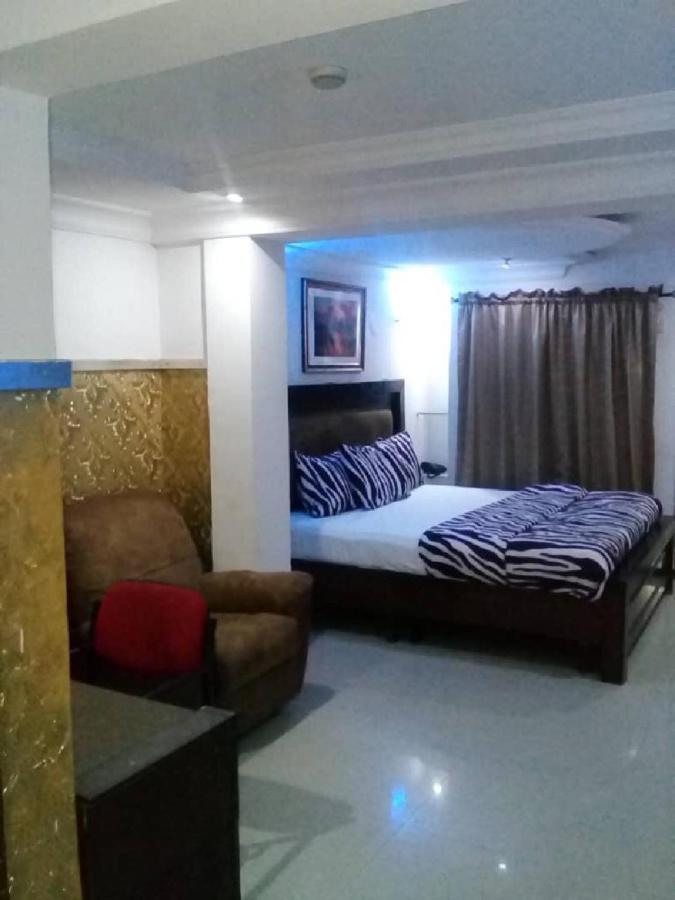 Hotel Theodawn @ 29