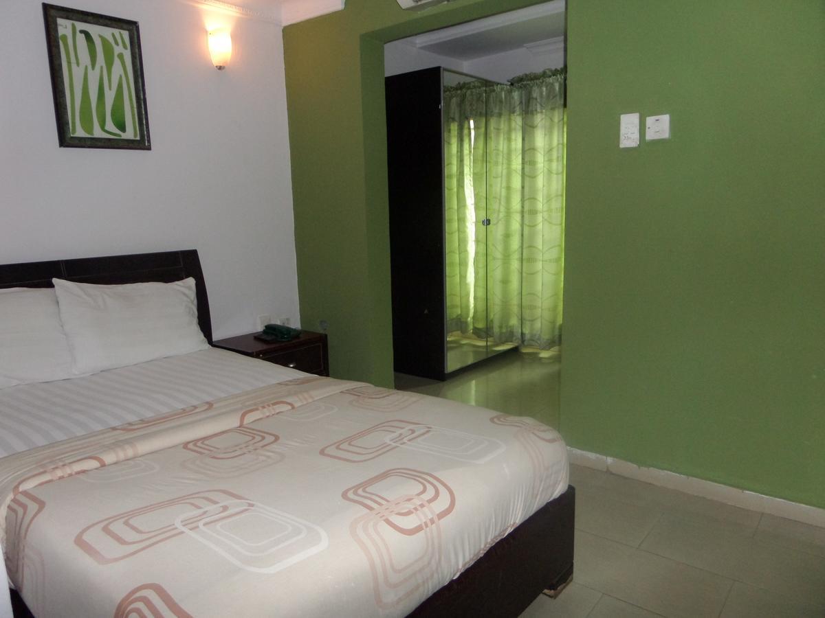 Theodawn @ 29 Hotel Ikeja