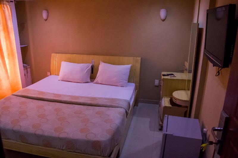 Hotel Theodawn @ 29 3*