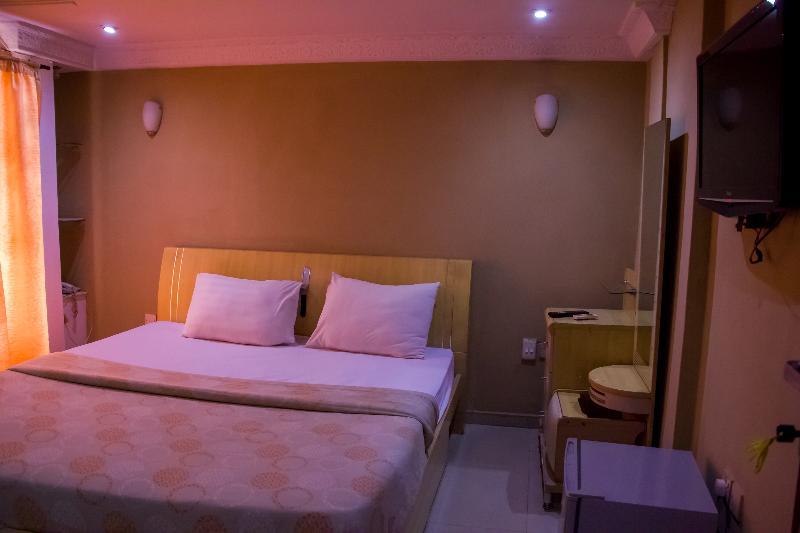 Theodawn @ 29 Hotel 3*