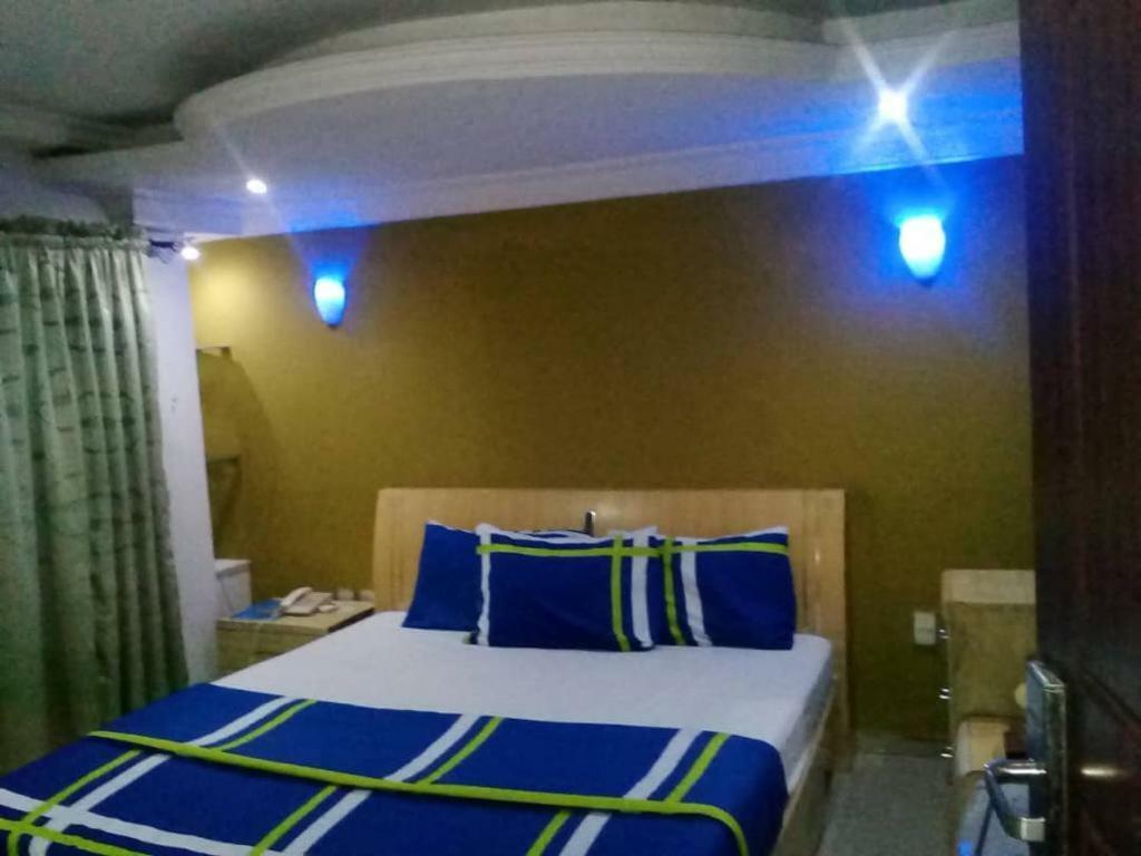 Hotel Theodawn @ 29 3*